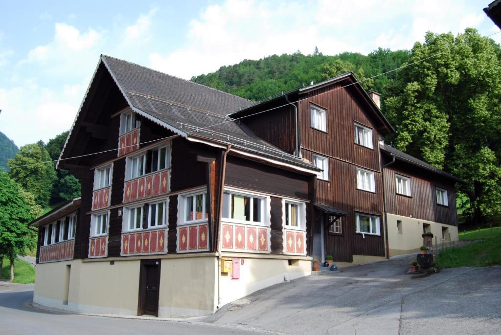 B&B Haus Zur Krone Oberriet Экстерьер фото